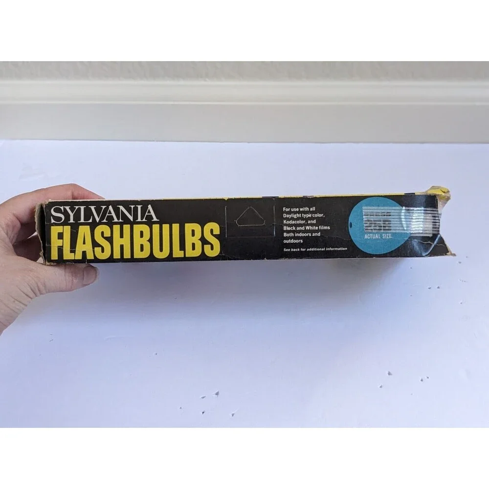 Vintage Sylvania‎ Press 25B Blue Dot Flashbulbs 12-Pack In Original Box NOS